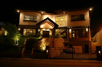 southvale-house-exterior