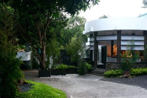 t-house